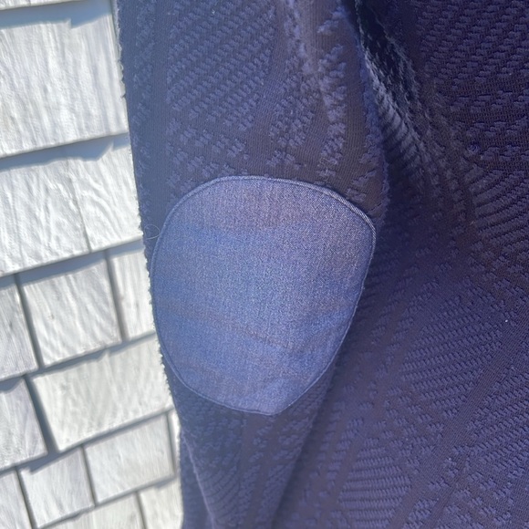 Tommy Hilfiger Navy Blazer/ Jacket Size 8 - Lined-Shoulder Pads - Subtle Pattern - Picture 6 of 12